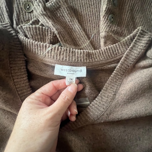 Westbound Plus Size 2XL Sweater top. Super soft Mocha Brown. Ribbed bottom Crew - Picture 10 of 12